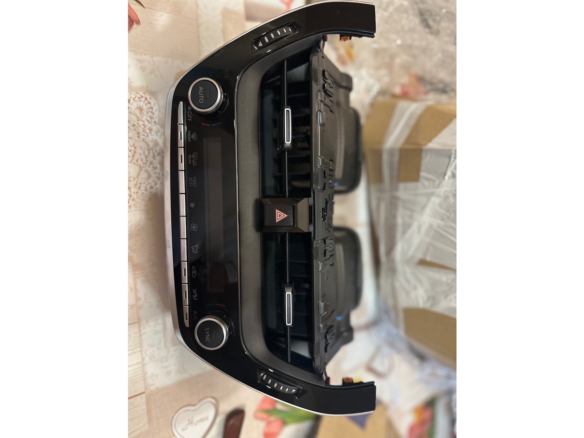 Controler Aer Condition Toyota Corolla E-210